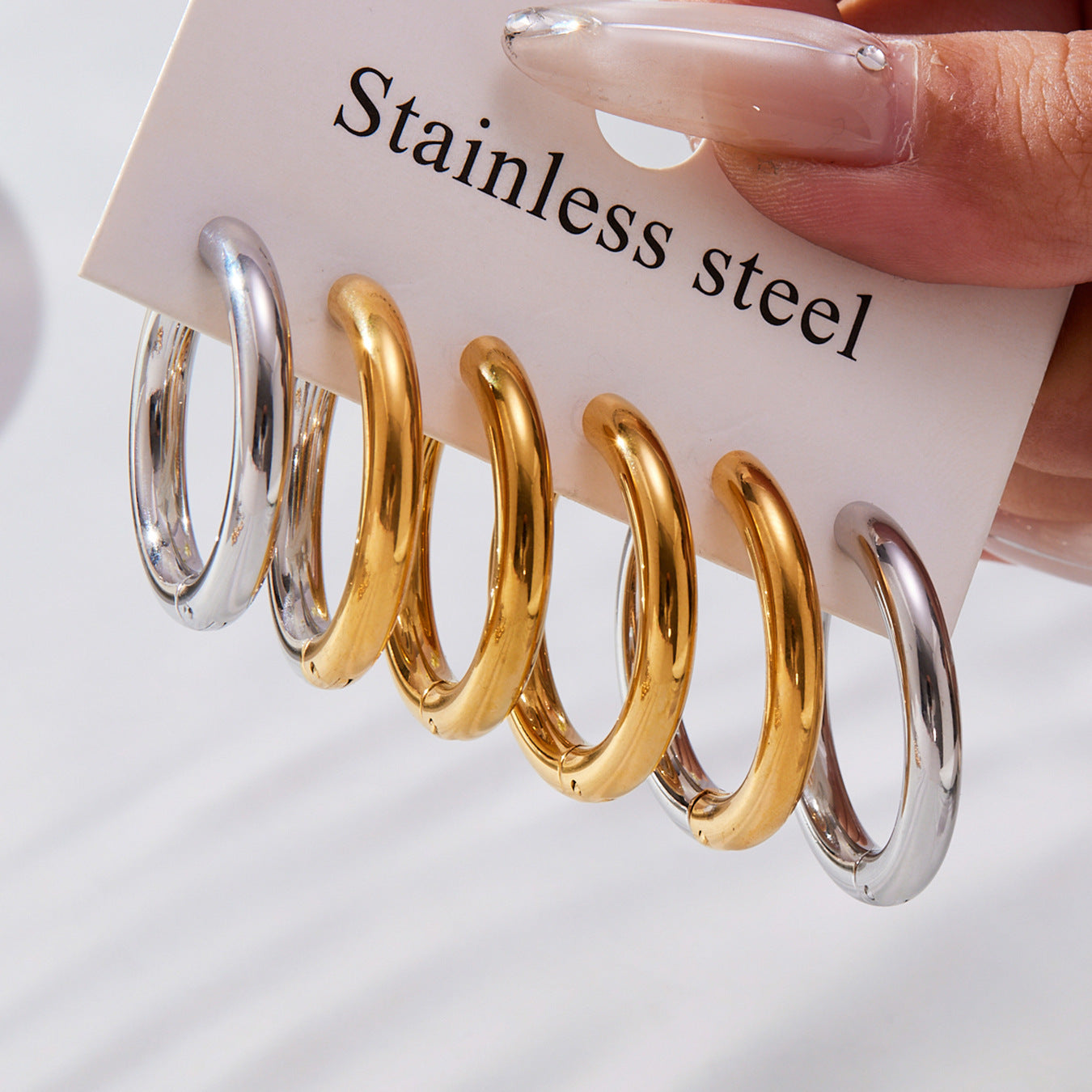 B廠【F715】INS誇張圓圈簡約耳圈個性百搭網紅耳環不鏽鋼鍍18k真金飾品
 25.11-1