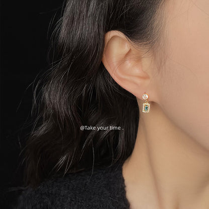 A廠【5706】微鑲鋯石實物很美！很閃！海藍寶色幾何迷你小巧通勤清新耳環耳環 25.03-3