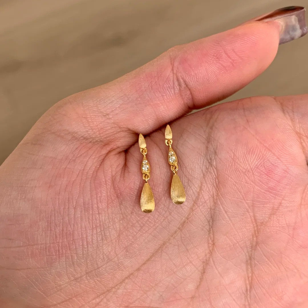 F廠【DQ10105E】S999純銀拉絲工藝水滴流蘇耳環女復古輕奢小眾高級感鋯石耳飾
 25.09-1