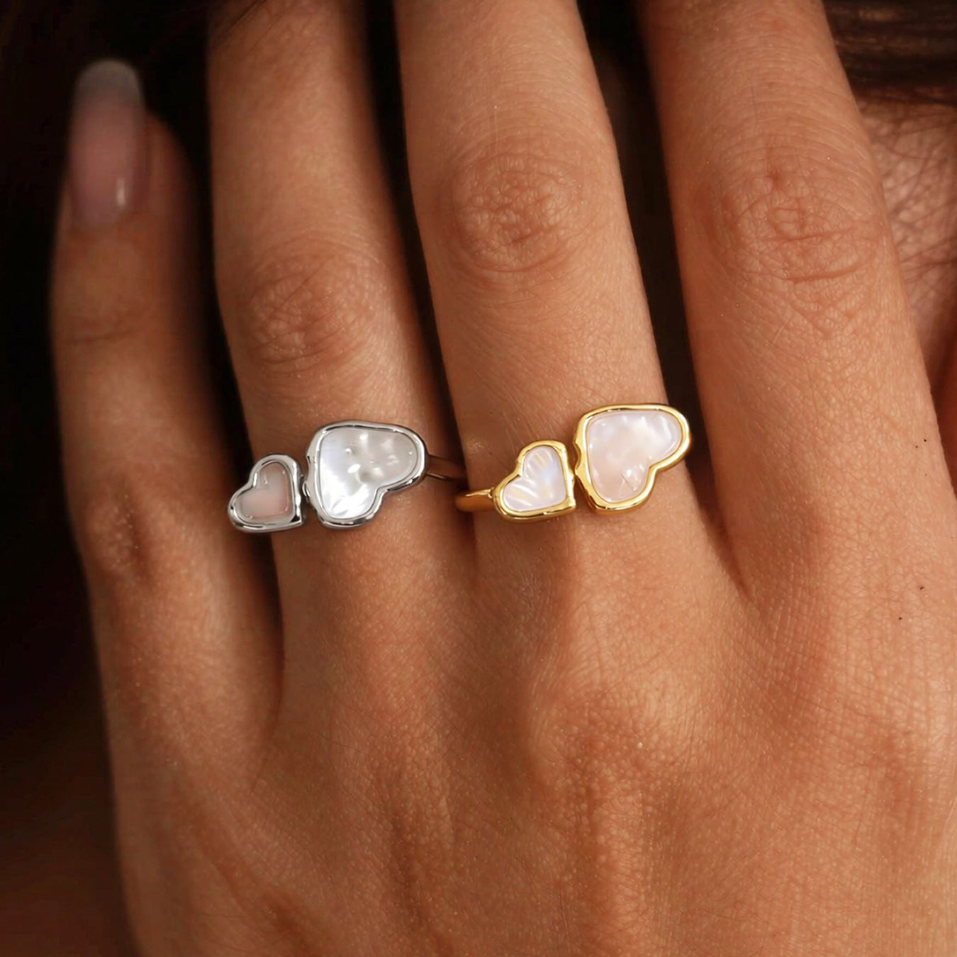 B廠【A045】歐美跨境幾何雙愛心開口天然貝母戒指不鏽鋼鍍18k真金氣質手飾品
 26.01-2