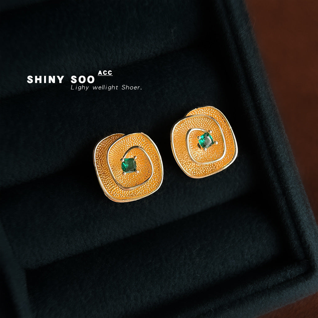 C廠【6954】文藝復古時尚高級感微鑲鋯石幾何立體方形925銀針耳環耳飾女
 25.10-4