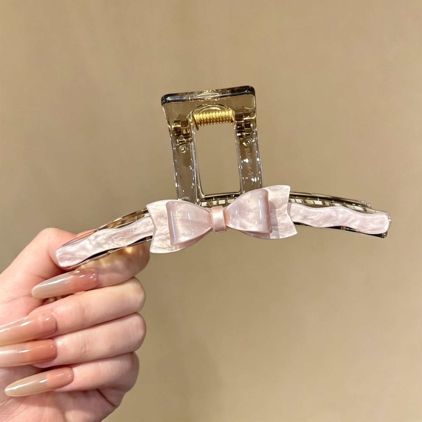 C廠【X416】韓國醋酸蝴蝶結頭髮抓夾女大號髮量大鯊魚夾2026新高級感髮夾頭飾
 26.06-1「C廠-單筆結帳需滿，NT$500出貨(不含運費)」