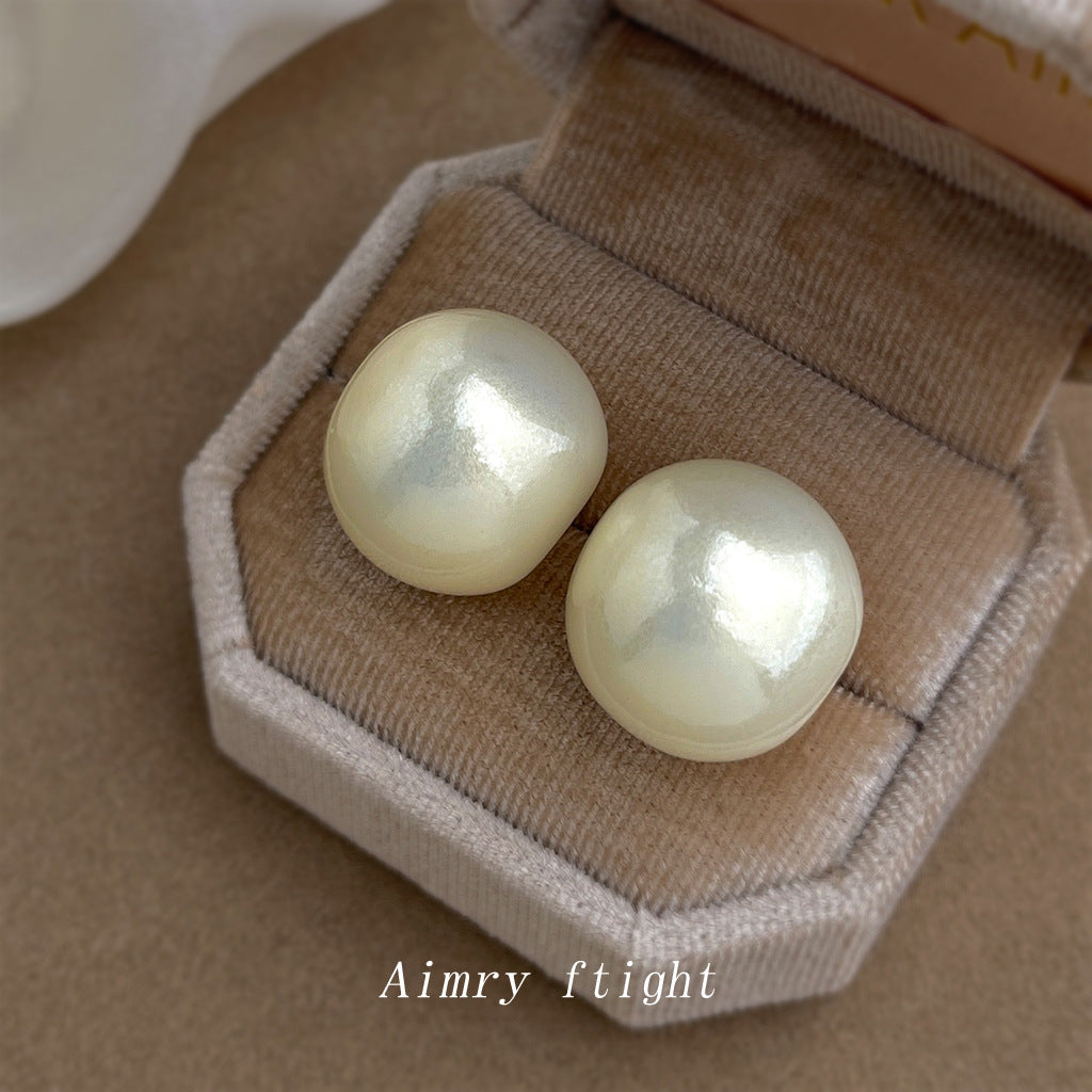 A廠【7780】高品質鍍膜中古風高級感咬一口珍珠大耳環半圓幾何時尚耳環女
 26.06-4
