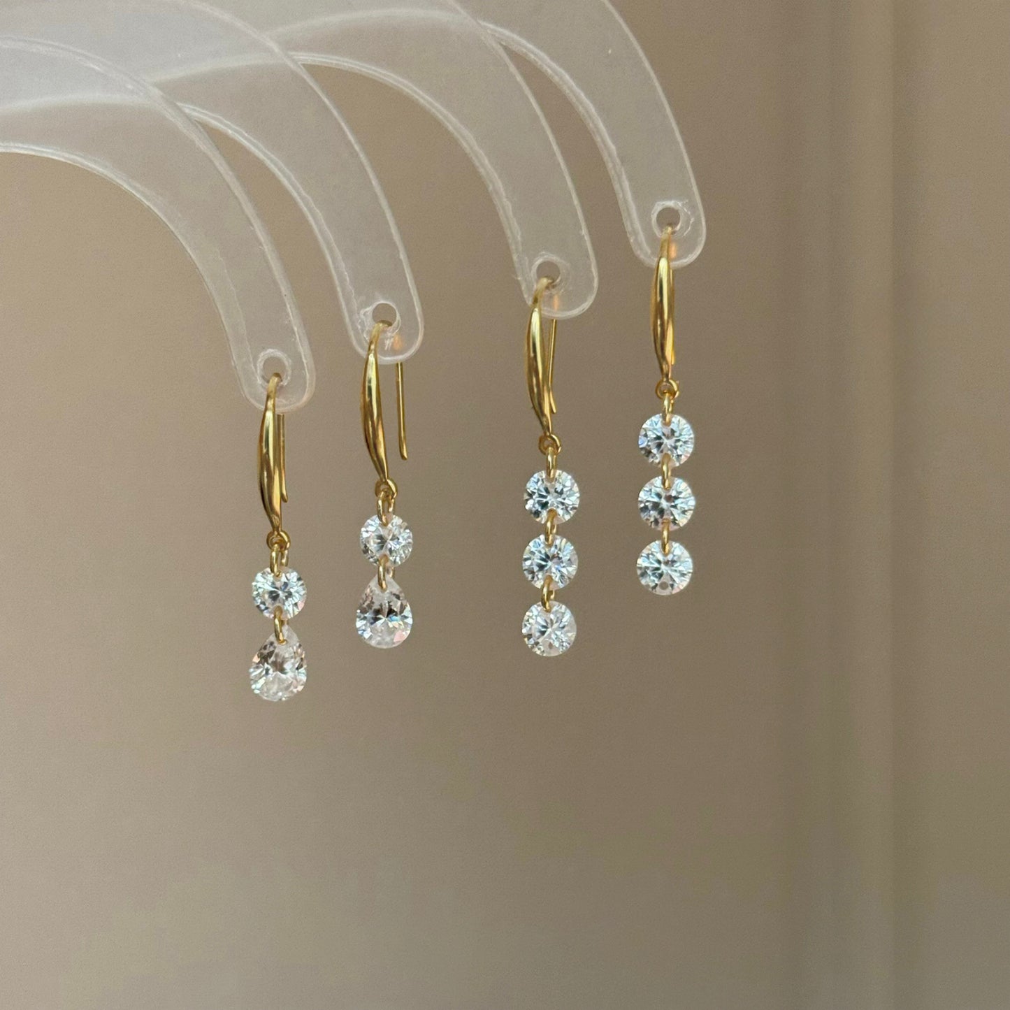 F廠【XDQ10100E】S925純銀鋯石耳環女耳鉤簡約百搭法式復古感耳飾高級水滴耳墜
 25.11-2