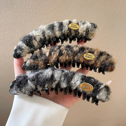 C廠【P57】美拉德毛絨香蕉夾秋冬高級感大號豎夾2025新款百搭時尚馬尾夾頭飾
 25.12-2「C廠-單筆結帳需滿，NT$500出貨(不含運費)」