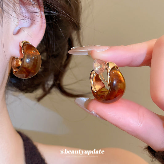 A廠【HE29164】秋冬新款咖色樹脂U型耳夾復古美拉德無耳洞耳環輕奢高級感耳飾女
 25.11-1