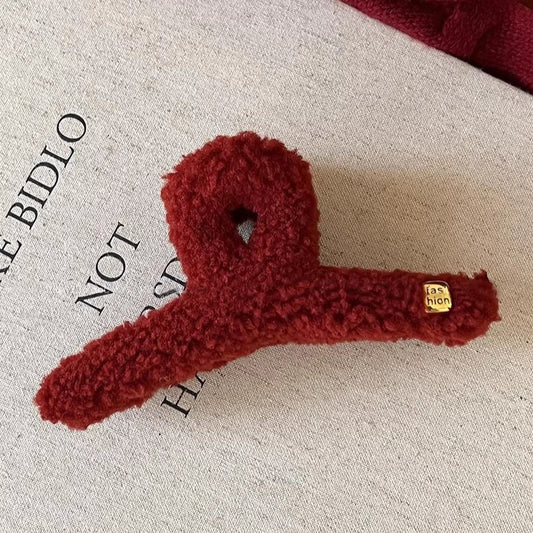 C廠【Y1044】新年紅色毛絨大號抓夾女款髮量多盤髮夾後腦勺鯊魚夾秋冬百搭髮飾
 26.01-1