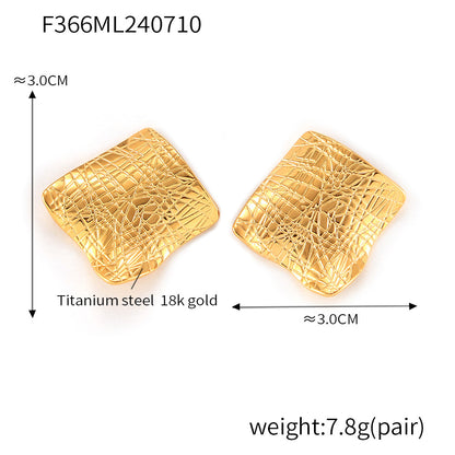 B廠【F366】歐美ins風不規則摺痕方形耳環復古異形設計鈦鋼鍍18K真金幾何耳飾 24.07-3