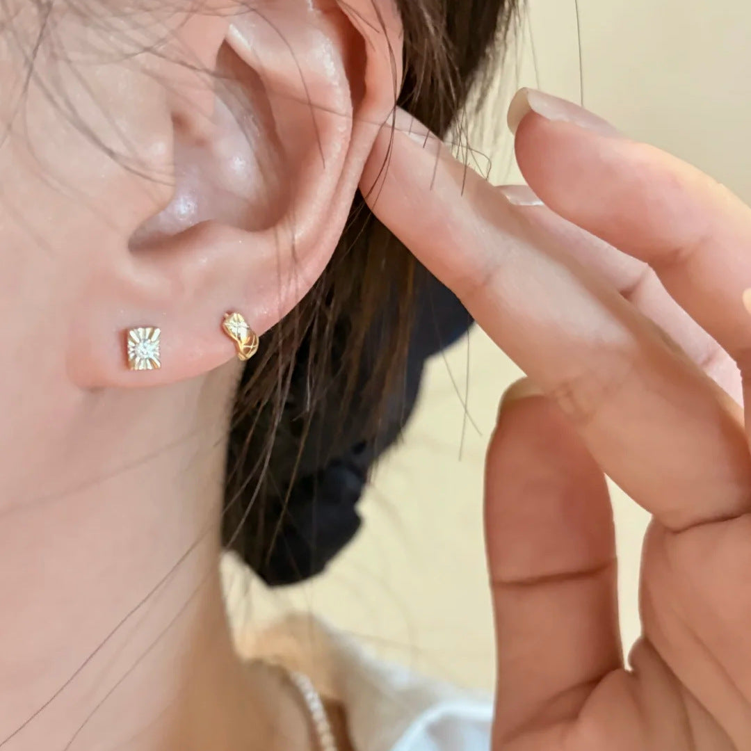 E廠【XDQ10224E】S925純銀簡約精緻小方塊耳環女韓版ins幾何閃鑽日常百搭耳飾
 26.04-3