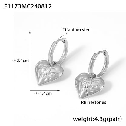 B廠【F1173】歐美ins風鑲鑽錘紋愛心耳環18k鍍真金不掉色心形鈦鋼復古耳環 24.08-3