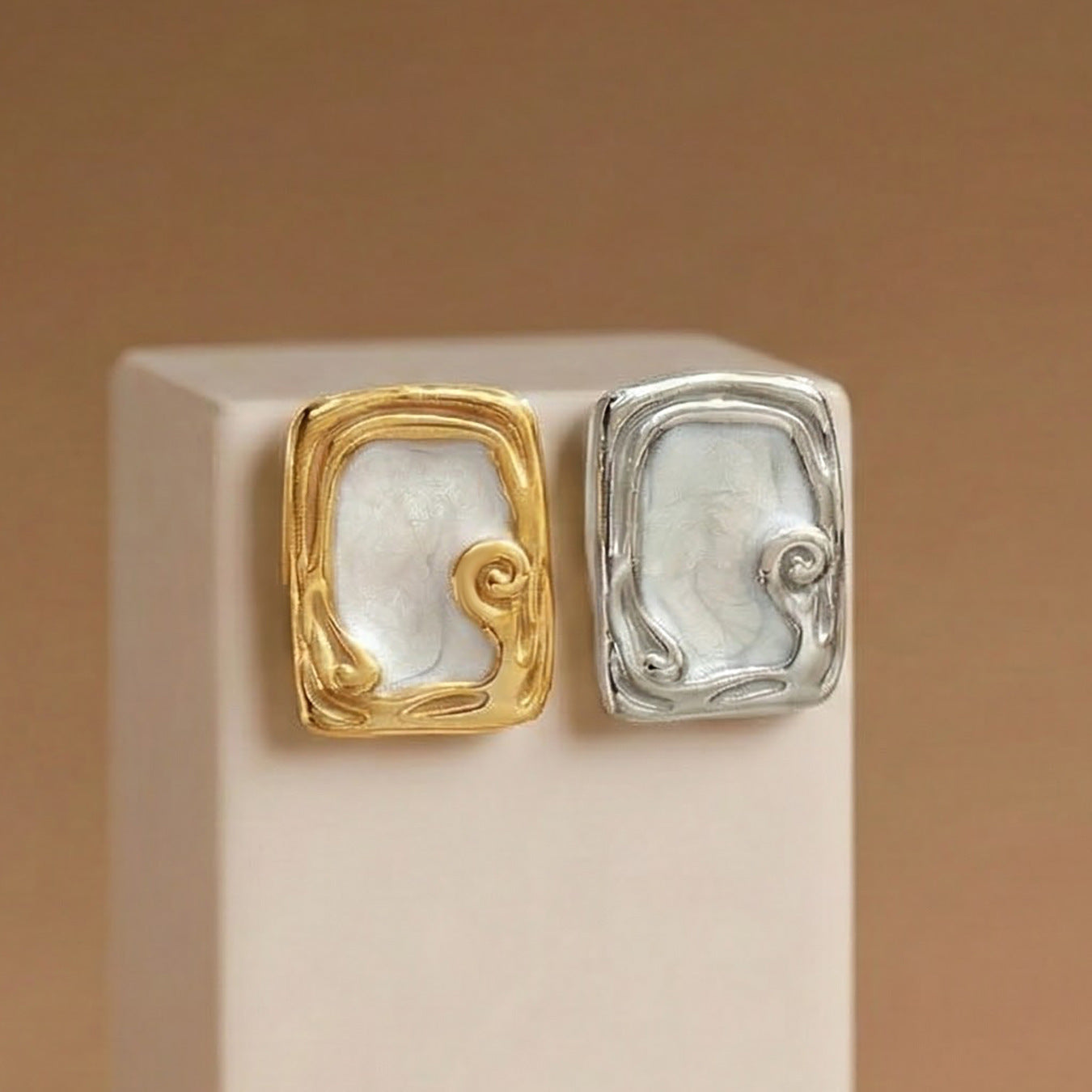 B廠【F079】歐美輕奢風方形琺瑯彩釉耳環不銹鋼材質鍍18k真金高級感氣質耳飾
 26.01-2