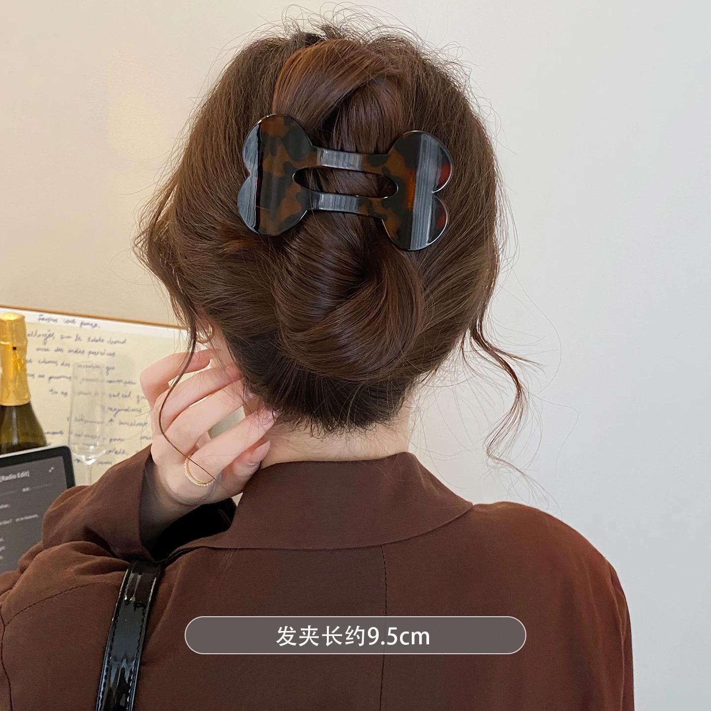 C廠【X766】高級感氣質骨頭抓夾女2026爆款不磕頭扁平鴨嘴夾髮夾懶人時尚髮抓
 26.08-4「C廠-單筆結帳需滿，NT$500出貨(不含運費)」