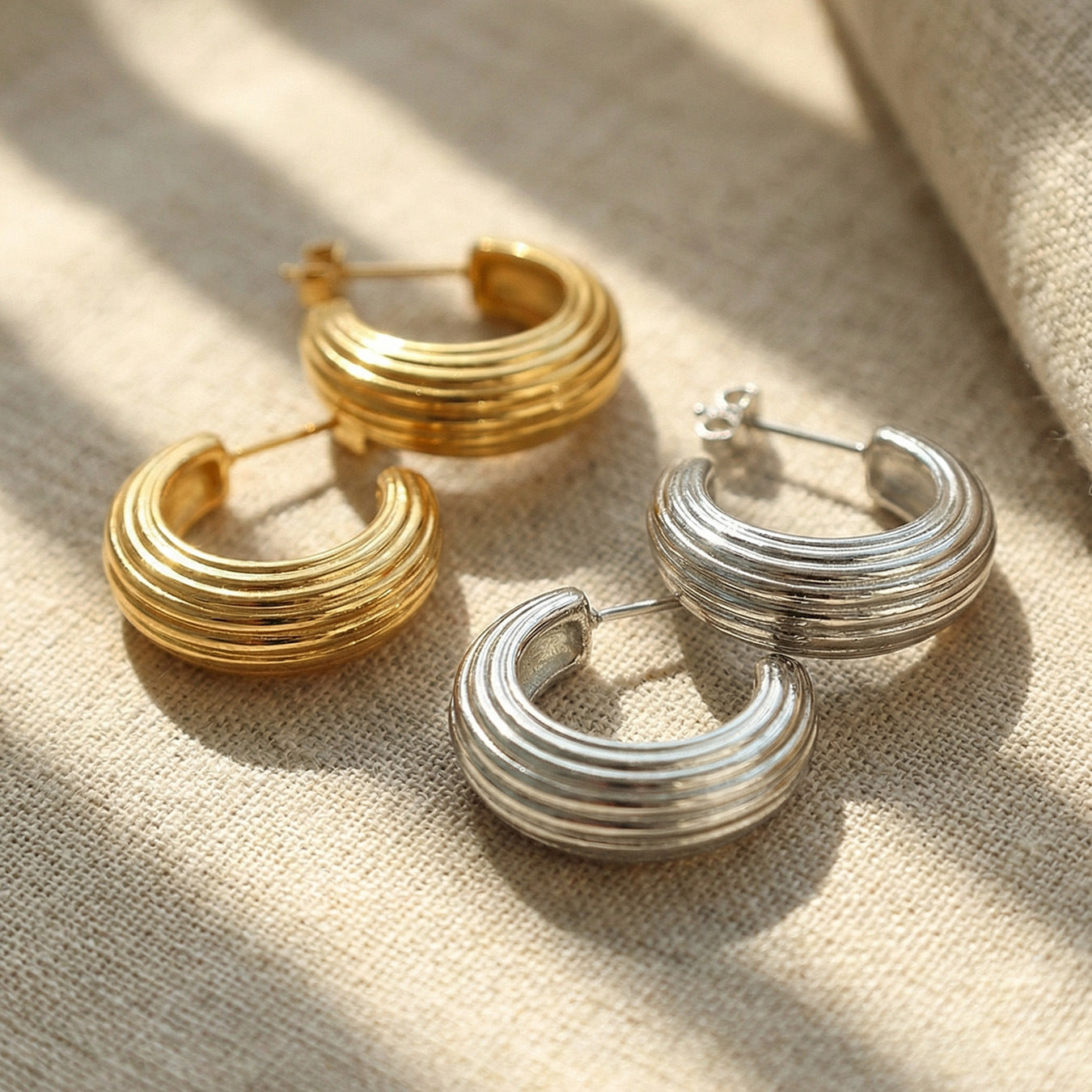 B廠【F029】歐美小眾設計感條紋C型耳環不鏽鋼鍍金小耳圈個性時尚百搭耳飾女
 26.02-1