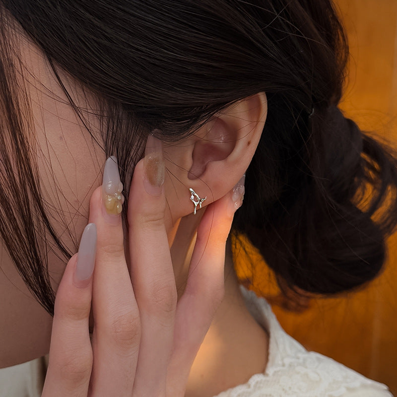 F廠【XDQ11085E】S999純銀簡約個性液態蝴蝶耳環女創意設計鏤空鑲鋯石小巧耳飾
 25.11-2