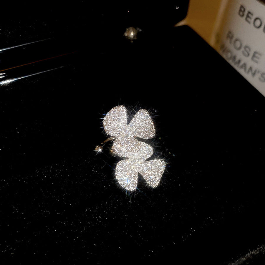 A廠【HE29298】韓系ins鋯石花瓣耳夾輕奢氣質優雅無耳洞耳骨夾小眾高級感耳飾女
 25.11-2