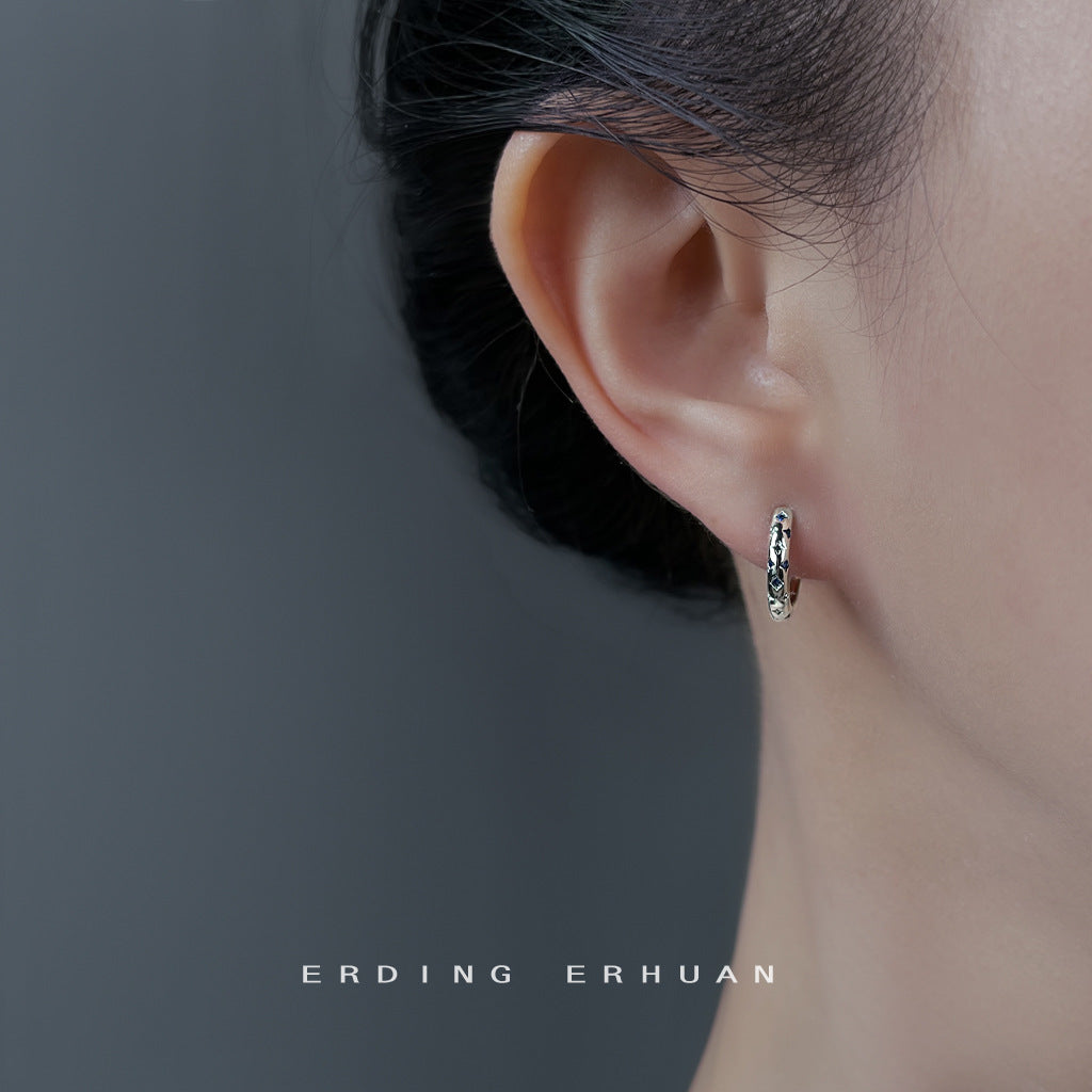 C廠【6946】時尚高級感個性甜酷風芒星藍鋯石圓形幾何百搭耳扣女氣質耳環耳環
 25.10-4