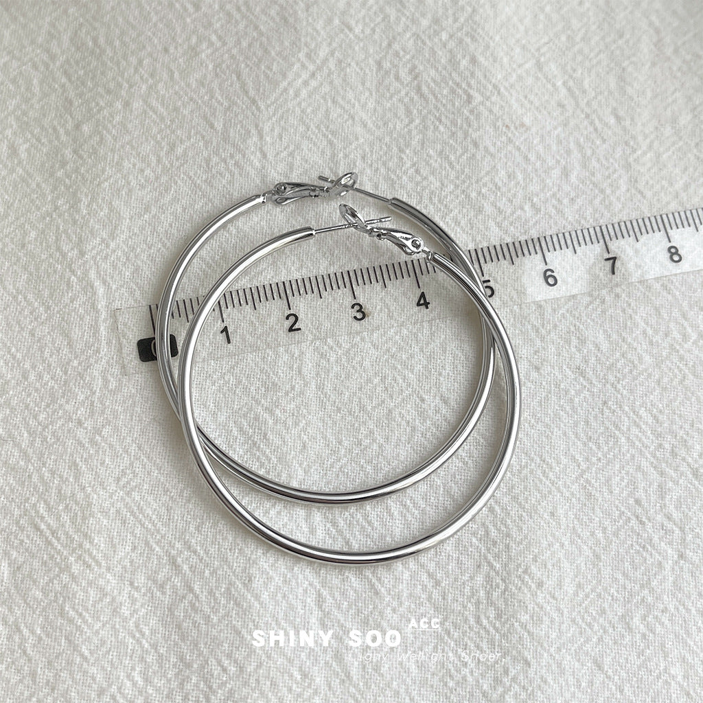 A廠【7120】極簡主義時尚高級感簡約圓大耳環個性小眾ins冷淡風耳飾女
 25.11-3