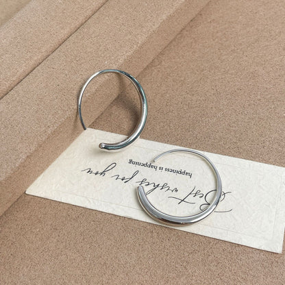 E廠【DQ10429E】通體S925純銀韓版素圈耳環女個性線耳圈C形實心百搭耳飾潮
 25.09-1