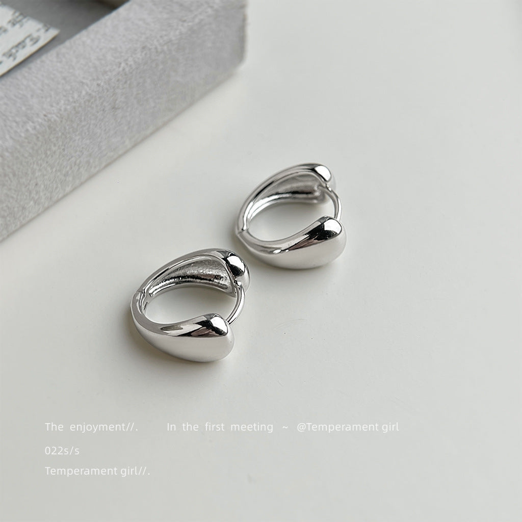 A廠【7118】時尚高級感光面幾何圓形耳圈通勤百搭個性冷淡風新款耳環耳環
 25.12-1