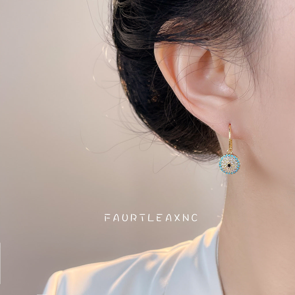 C廠【7051】法式鑲嵌滿鋯石圓形幾何時尚高級感新款日常通勤飾品
 25.11-2