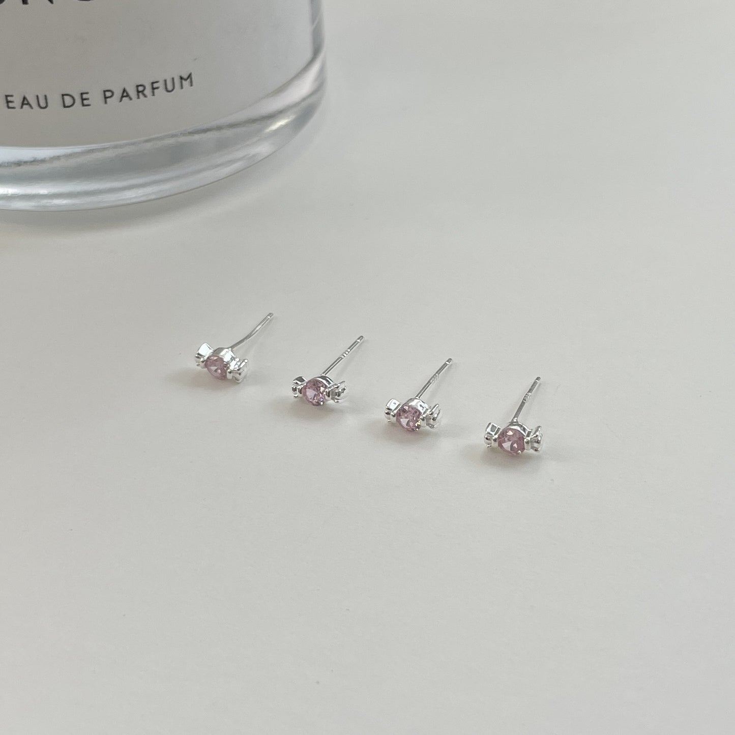 F廠【XDQ11293E】S999純銀迷你粉紅糖果耳環女甜美可愛ins鑲鋯石通勤耳飾品潮
 25.11-2