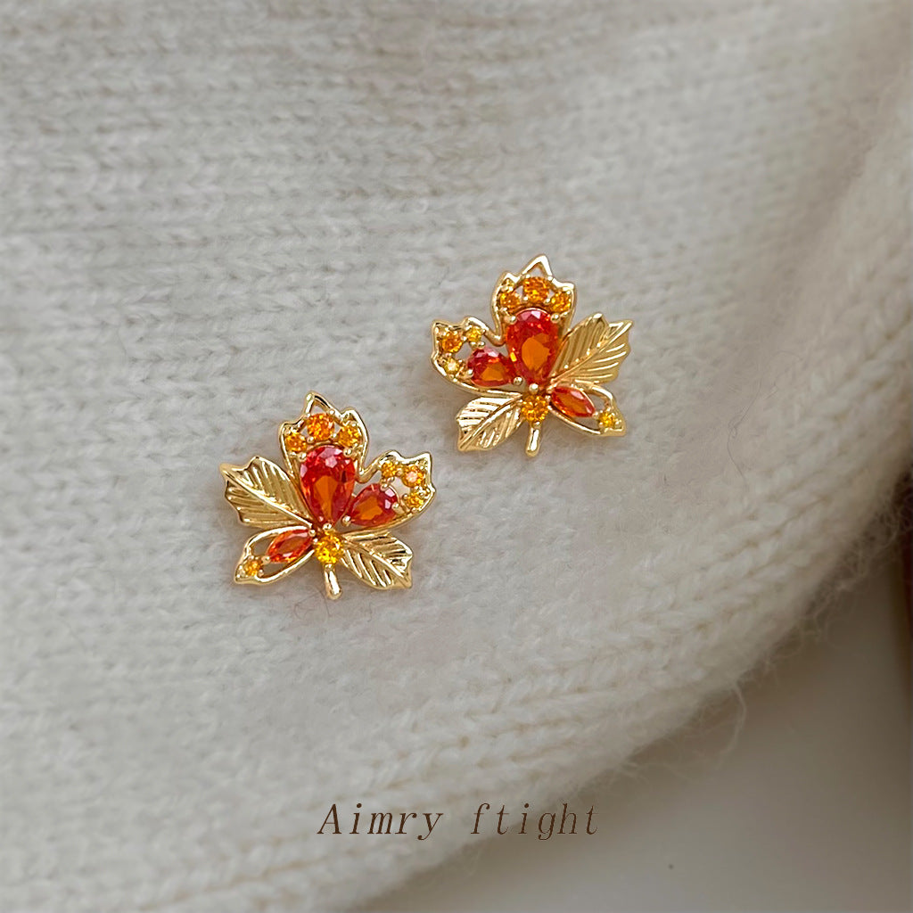 A廠【7086】原創楓葉鑲嵌鋯石時尚通勤高級感輕奢風新款個性創意小眾耳環耳飾
 25.11-4