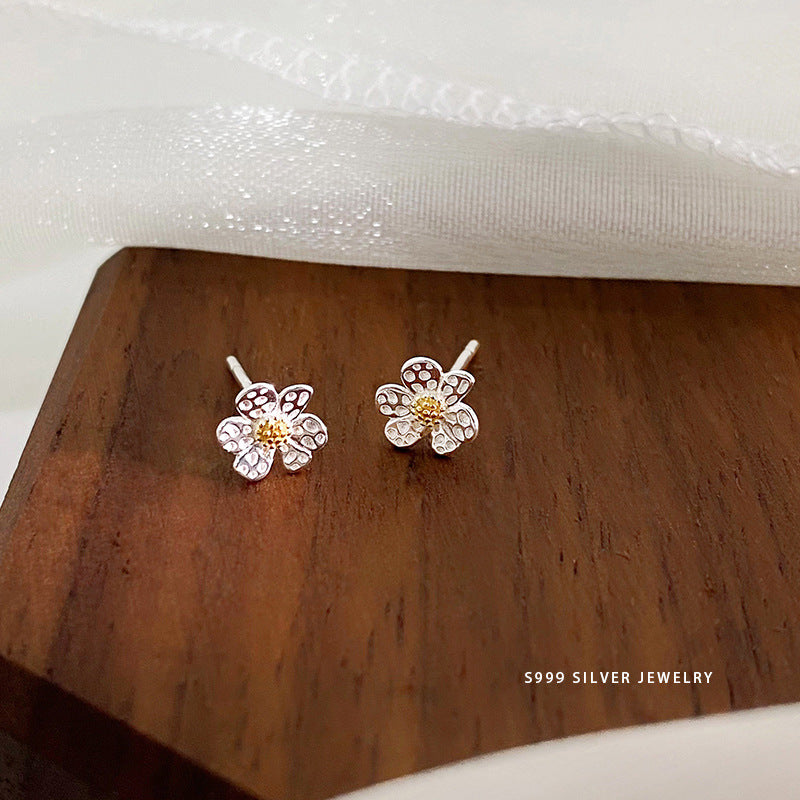 E廠【YC10227E】S999足銀迷你花朵小雛菊耳環女小巧精緻甜美養耳洞耳飾 24.06-2