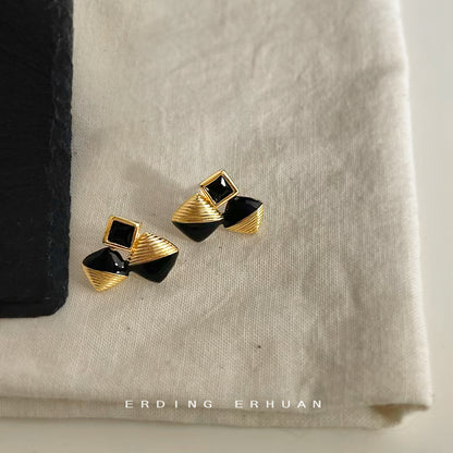 A廠【7182】原創時尚高級感925銀針黑色琺瑯滴釉幾何鋯石耳環女 通勤方形耳飾
 25.12-1