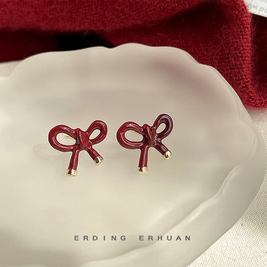 C廠【4967】安可拉紅電鍍14K酒紅色琺瑯滴油蝴蝶結時尚高級感耳環耳飾女
 25.11-1