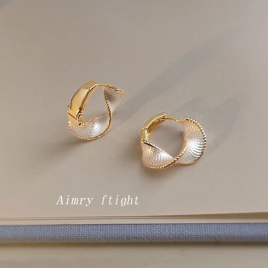 C廠【6986】時尚高級感幾何扭曲空間感手工彩繪百搭通勤新款耳環耳環飾品
 25.10-5