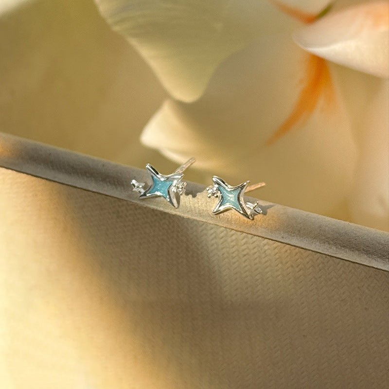 F廠【XDQ11087E】簡約小清新藍色星星耳環女S999純銀高級感小巧四芒星百搭耳飾
 25.11-1