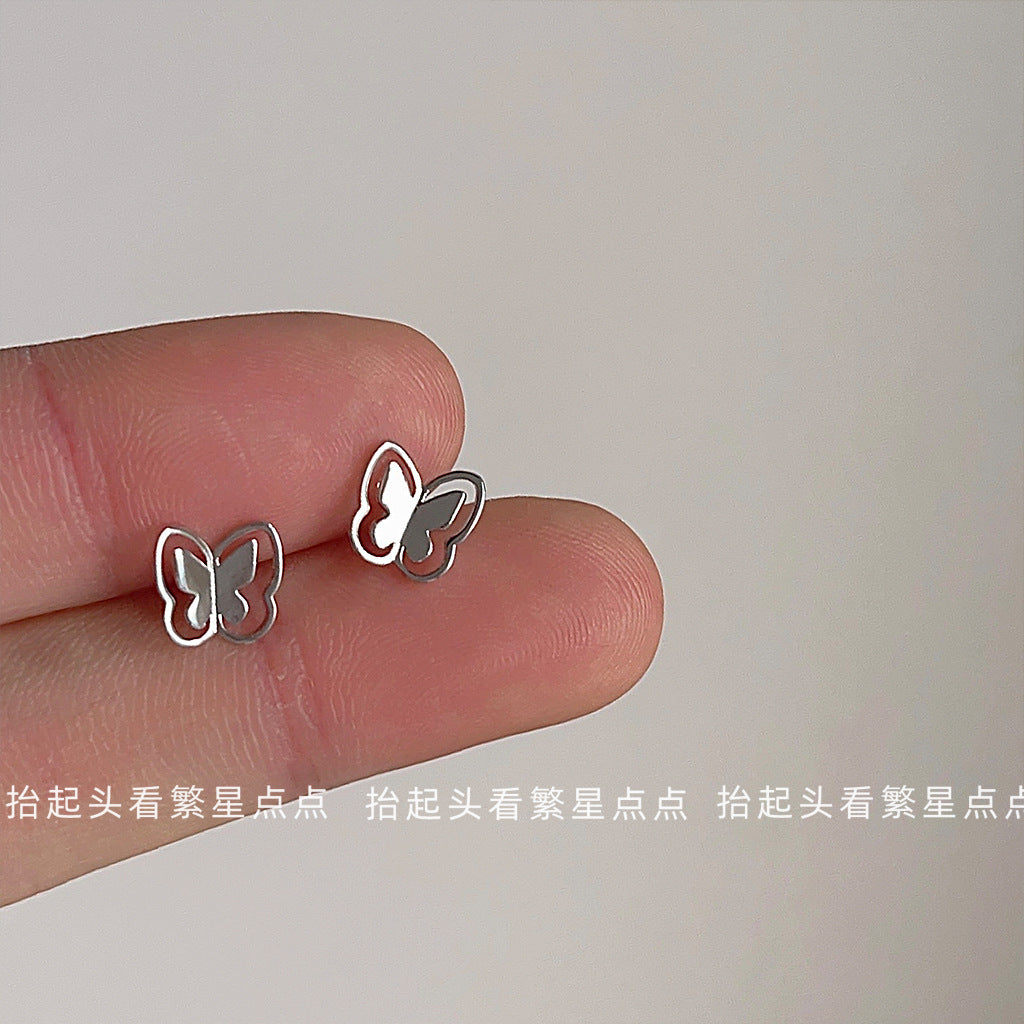 C廠【B-975】甜酷風銀色鏤空蝴蝶個性耳環冷淡風通勤百搭設計感迷你立體耳飾女 24.03-2