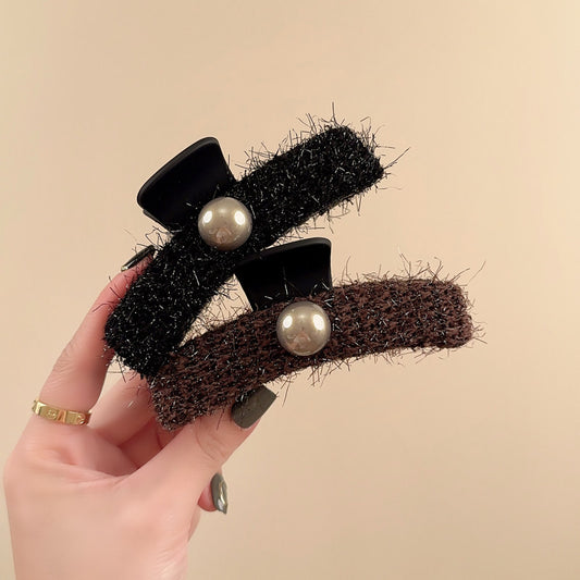 C廠【P106】秋冬小香風珍珠抓夾女髮量少2025新款後腦勺髮夾高級感壓克力夾子
 26.01-1