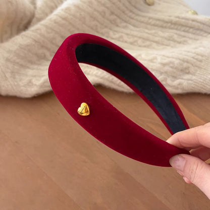 C廠【Y1065】酒紅色絲絨金標愛心髮箍女新年洋氣時尚壓髮頭箍洗臉氣質髮卡頭飾
 26.01-1「C廠-單筆結帳需滿，NT$500出貨(不含運費)」
