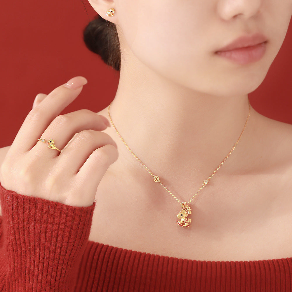 D廠【YC4030N】原創足銀S999銜寶萌駒木馬鋯石項鍊吊墜輕奢耳環本命年手鍊
 26.01-2