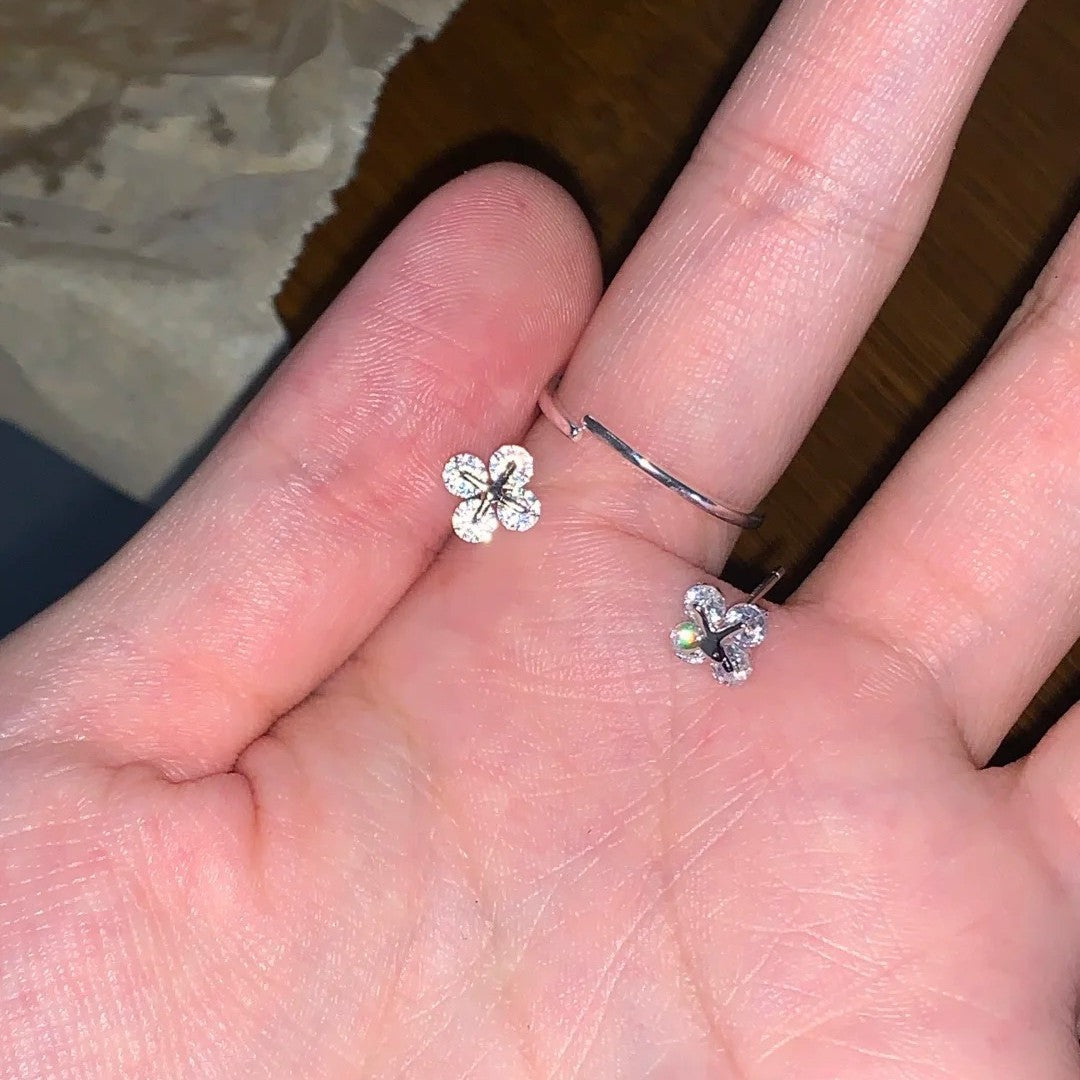 F廠【XDQ10625E】S925純銀簡約小眾四葉草耳環女時尚設計感閃鑽百搭基本款耳飾
 25.11-1