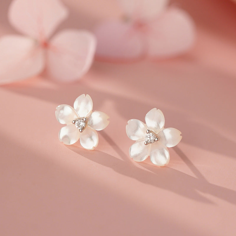 D廠【YC3953E】純銀S925新款氣質白貝花朵耳環女甜美可愛百搭小眾時尚耳飾
 25.11-3