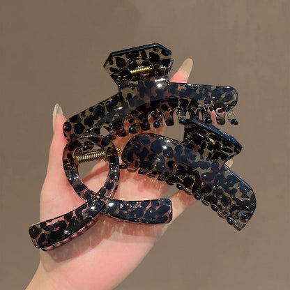 C廠【X547】黑豹紋抓夾透色高級感大盤髮夾後腦勺半扎鯊魚夾髮飾新款髮夾女 26.07-1「C廠-單筆結帳需滿，NT$500出貨(不含運費)」