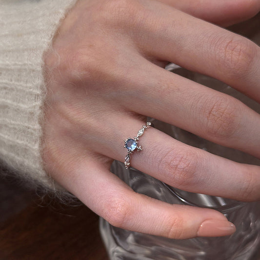 E廠【XDQ8332R】S925純銀輕奢精緻爆閃海藍鋯石戒指女小眾設計百搭開口指環
 26.03-3