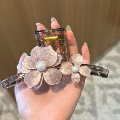 C廠【X745】粉紅色花朵抓夾女大號春夏頭鯊魚夾高級感漂亮盤夾獨特新款飾
 26.08-3「C廠-單筆結帳需滿，NT$500出貨(不含運費)」