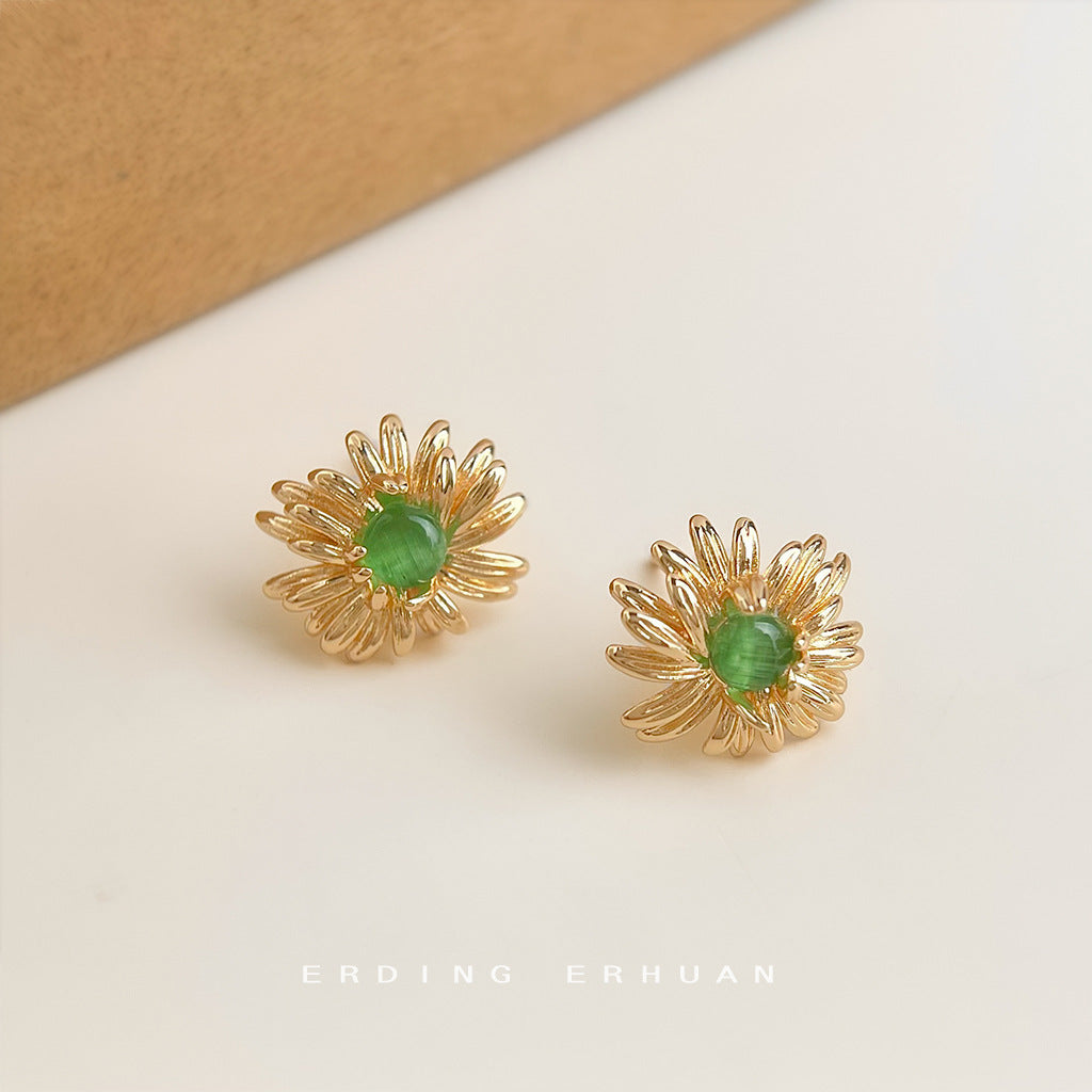 C廠【6405】時尚老錢風設計師款925銀針原創立體雛菊耳飾耳釘飾品
 25.10-3