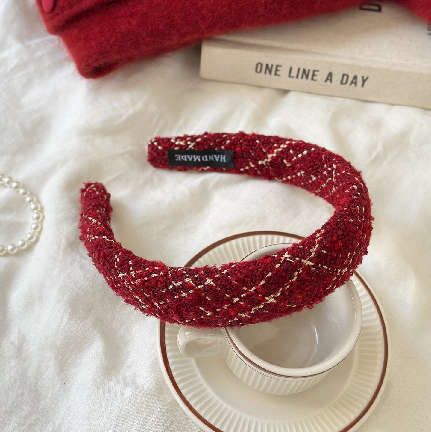 C廠【Y900】格紋紅色高顱頂海綿髮箍女秋冬外出氣質壓髮頭飾百搭髮卡新年頭箍
 25.12-2「C廠-單筆結帳需滿，NT$500出貨(不含運費)」