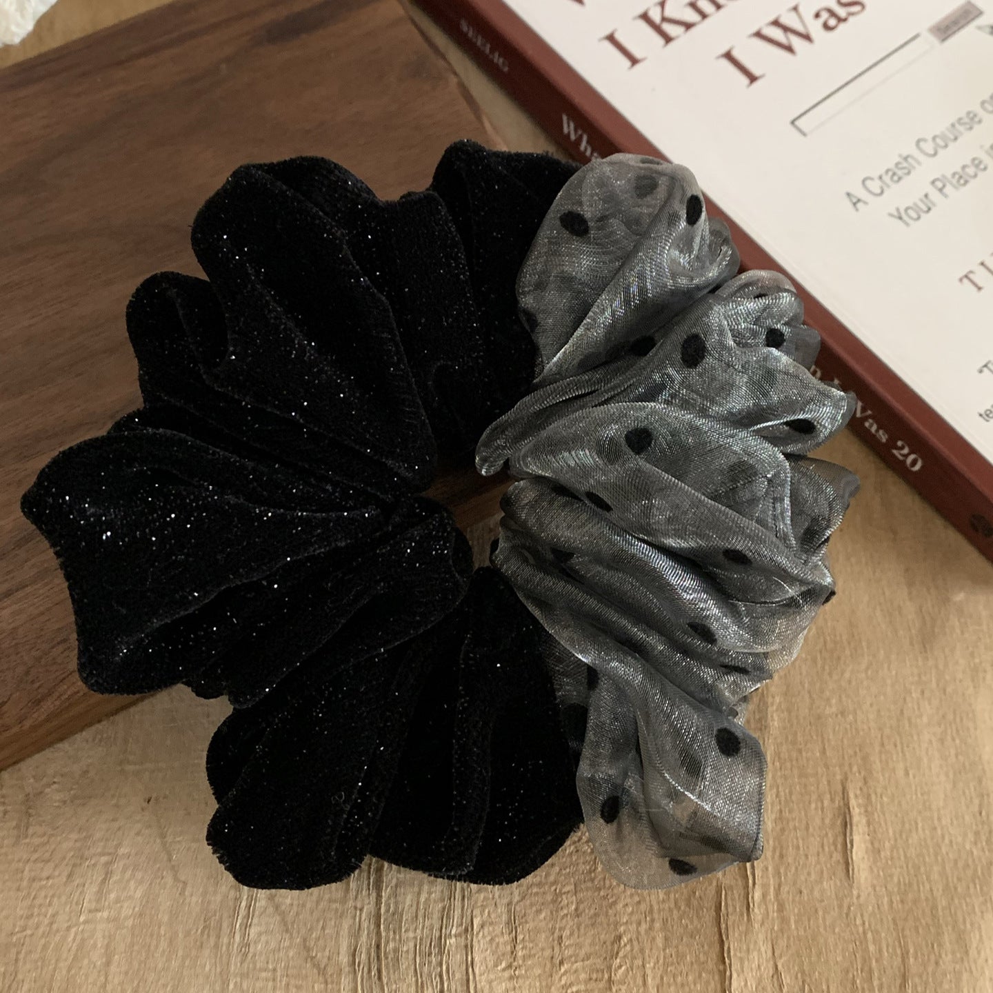 C廠【G71】韓國高級金絲絨秋冬大腸髮圈女2025新款氣質百搭網紗波點髮繩頭花
 25.12-4「C廠-單筆結帳需滿，NT$500出貨(不含運費)」