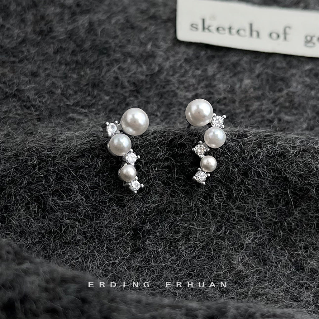 A廠【7201】微鑲鋯石個性925銀針幾何不規則新款時尚通勤新款耳環耳環女
 25.12-1