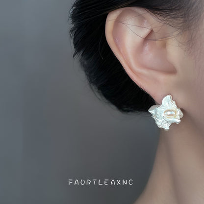 A廠【6852】煙雨小眾設計誇張不規則淡水珍珠液態銀色個性新款耳環耳環女
 25.10-3