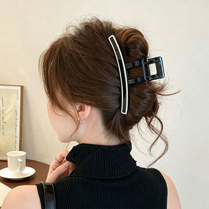 C廠【X808】法式簡約抓夾女氣質高級設計感百搭後腦勺盤髮鯊魚夾新款髮夾髮飾
 26.09-1「C廠-單筆結帳需滿，NT$500出貨(不含運費)」