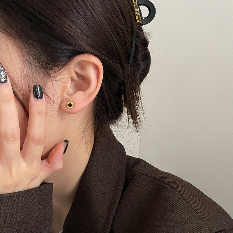 F廠【DQ10438E】999純銀小眾設計羅馬數位耳環女簡約氣質黑色滴膠圓環耳飾潮
 25.09-1