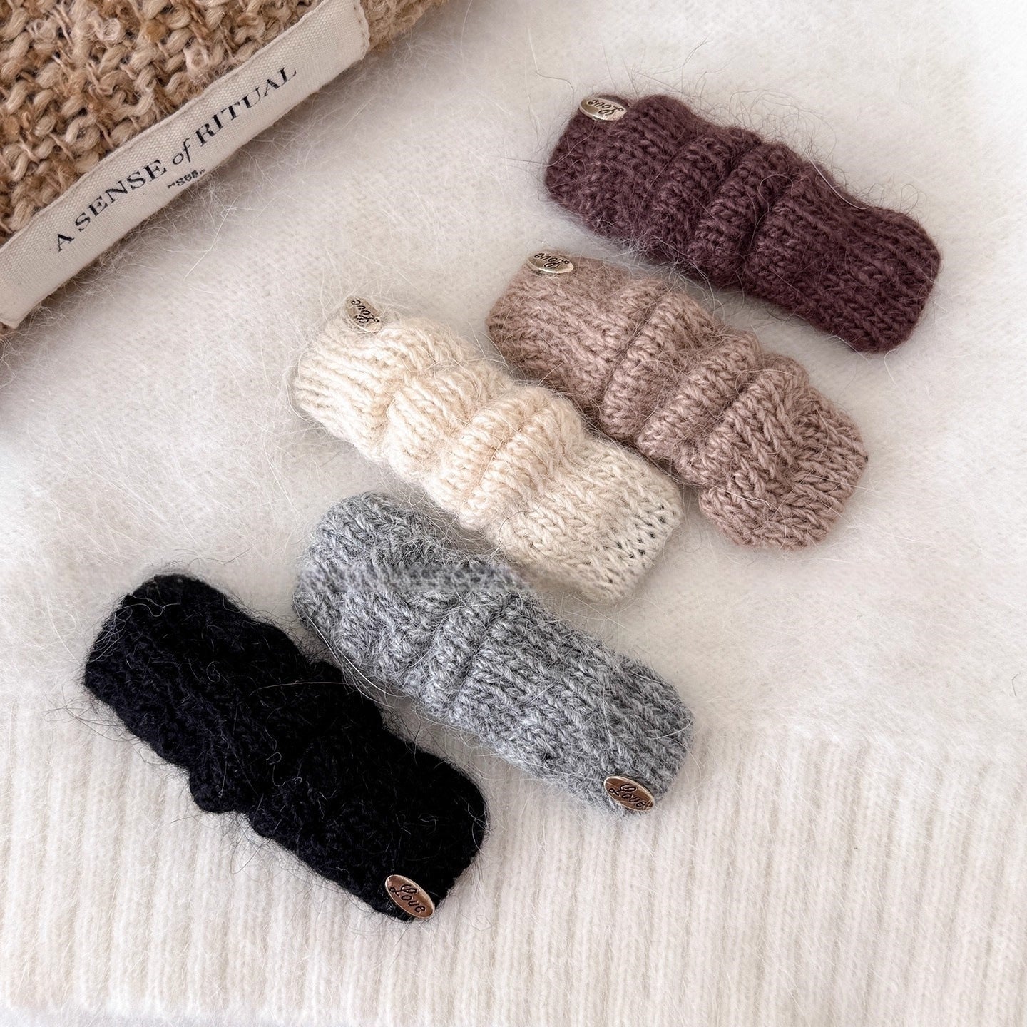 C廠【P61】秋冬軟糯針織簡約瀏海夾髮夾韓系少女BB夾髮卡碎髮夾子邊夾髮飾
 25.12-2「C廠-單筆結帳需滿，NT$500出貨(不含運費)」