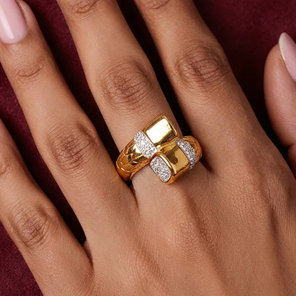 B廠【A042】不鏽鋼鋯石交叉幾何戒指鍍18k金歐美時尚輕奢百搭個性氣質食指戒
 26.01-1