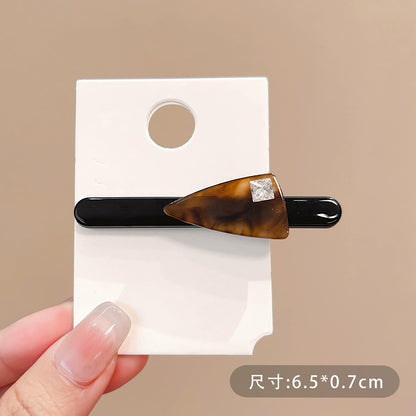C廠【X552】2026新款醋酸三角髮夾女法式側邊夾高端碎髮瀏海夾子前額髮卡頭飾 26.07-2
